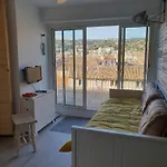 Apartment Entre Terre Et Plein Centre Terrasse Cassis