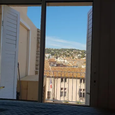 Entre Terre Et Plein Centre Terrasse Apartment Cassis